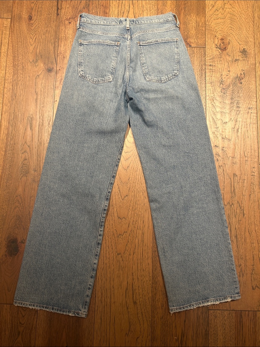 Agolde High-Rise Straight Jeans in Light Wash Blue - Picture 7 of 8